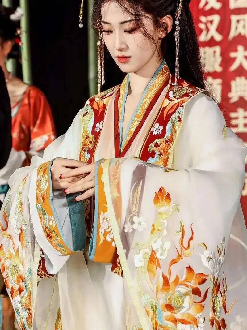 Ming Dynasty Hanfu Embroidery  – обзор и цена Art Craft Material